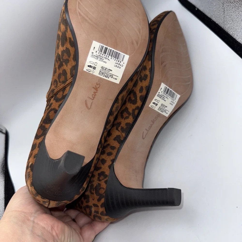 LADIES CLARKS POINTED HEELED ZIP LEOPARD PRINT SUEDE ANKLE BOOTS ILLEANA PETAL - Picture 9 of 11